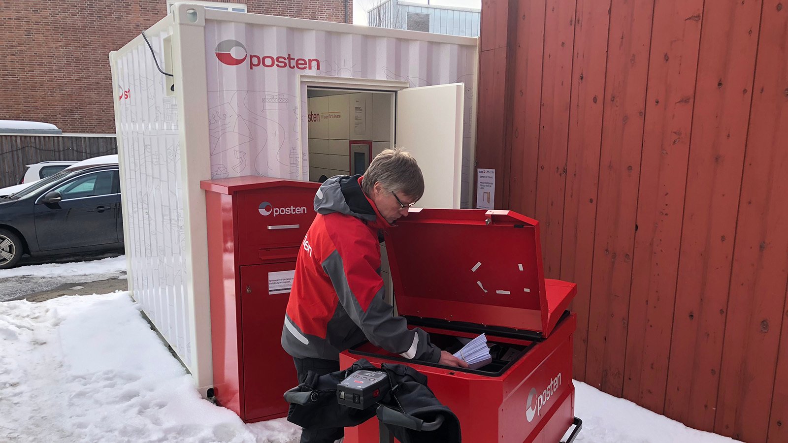 Økt e-handel gjør at Posten må tenke nytt - borettslag får egen postautomat